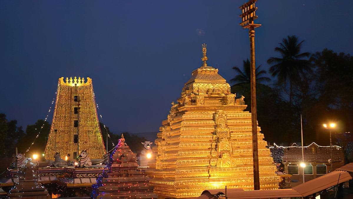 HYDERABAD SRI SAILAM TIRUPATI MADURAI RAMESHWARAM KANYAKUMARI TRIVENDRUM TOUR