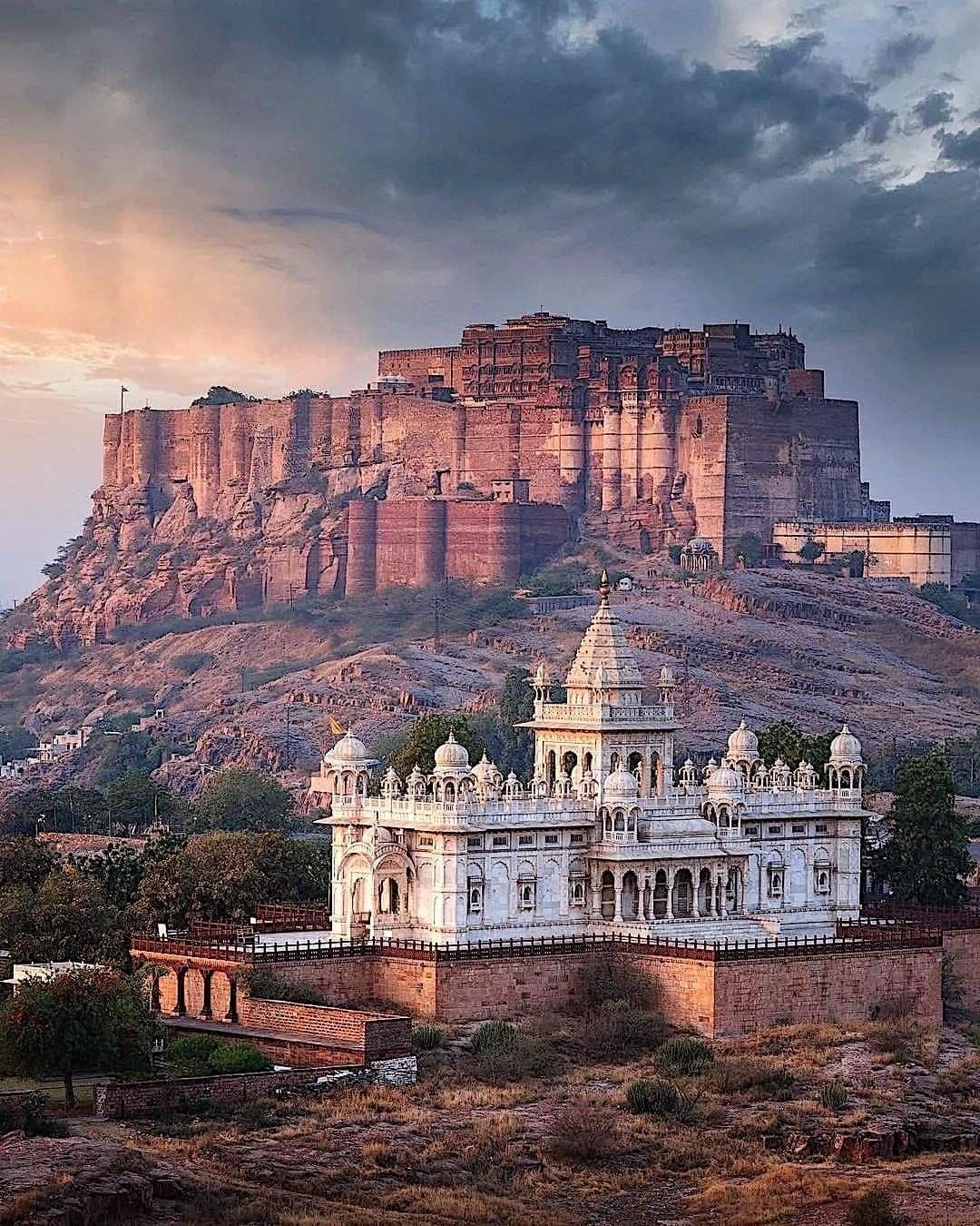 JAIPUR JODHPUR & JAISALMER TOUR