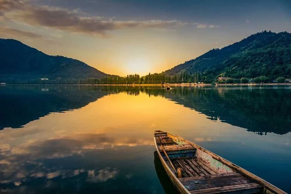 EXPLORE KASHMIR TOUR PACKAGE