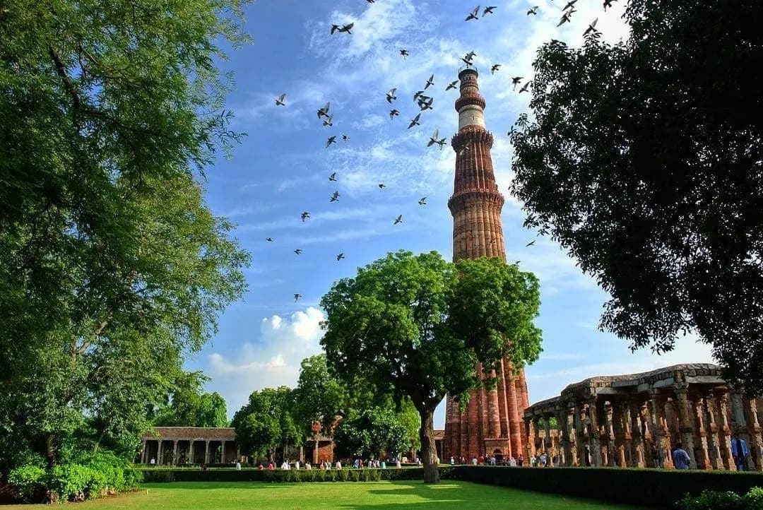 GOLDEN TRIANGLE TOUR WITH AMRITAR